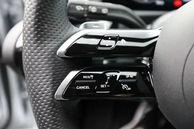 Mercedes-Benz A 220 din 2024 cu 6.500 km - oferta MER176232 - foto 10