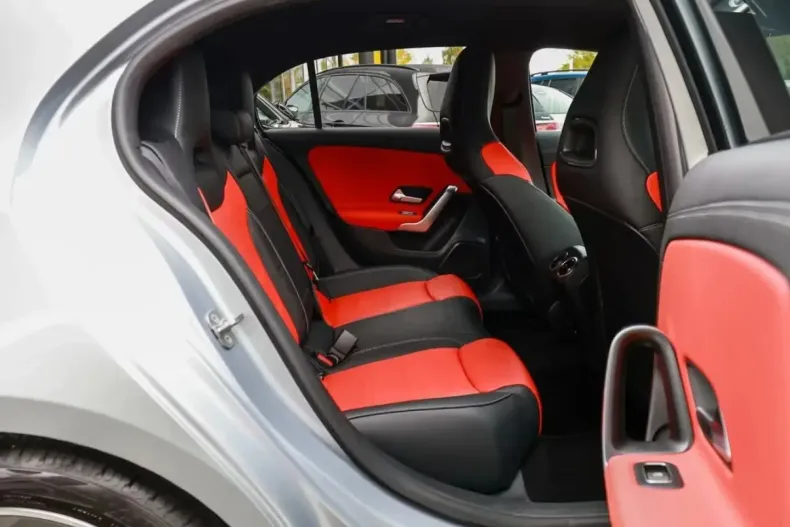 Mercedes-Benz A 220 din 2024 cu 6.500 km - oferta MER176232 - foto 21