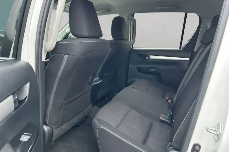 Toyota Hilux din 2021 cu 94.000 km - oferta TOY176234 - foto 3