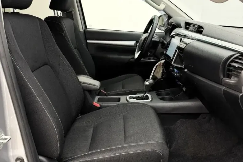 Toyota Hilux din 2021 cu 91.600 km - oferta TOY176237 - foto 3