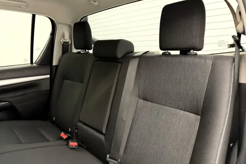 Toyota Hilux din 2021 cu 91.600 km - oferta TOY176237 - foto 24