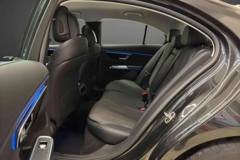 Mercedes-Benz E 200 din 2024 cu 706 km - oferta MER176239 - foto 16