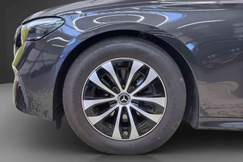 Mercedes-Benz E 200 din 2024 cu 706 km - oferta MER176239 - foto 19