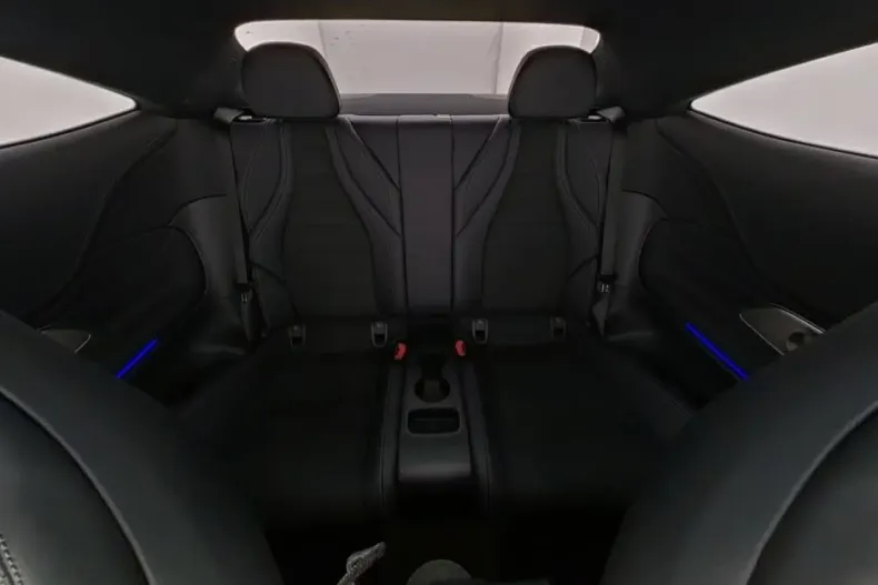 Mercedes-Benz CLE 200 din 2024 cu 12.206 km - oferta MER176242 - foto 8