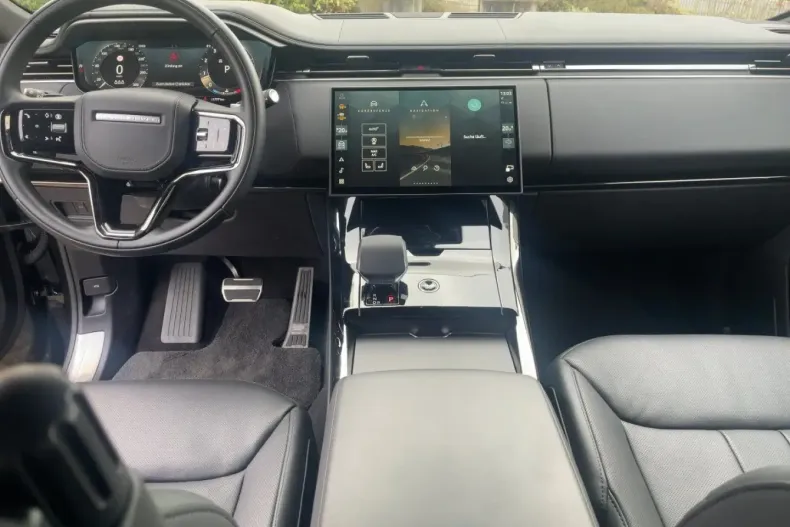Land Rover Range Rover Sport din 2025 cu 17.767 km - oferta LAN176243 - foto 11