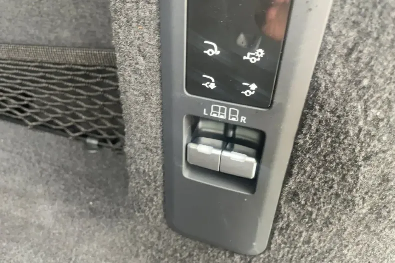 Land Rover Range Rover Sport din 2025 cu 17.767 km - oferta LAN176243 - foto 21