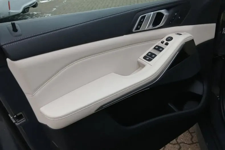 BMW X5 din 2023 cu 68.319 km - oferta BMW176253 - foto 14