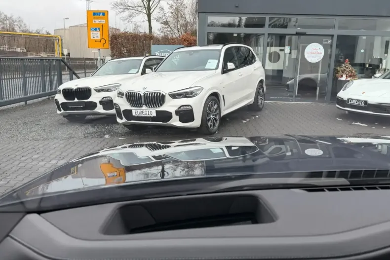 BMW 750 din 2023 cu 95.900 km - oferta BMW176261 - foto 13