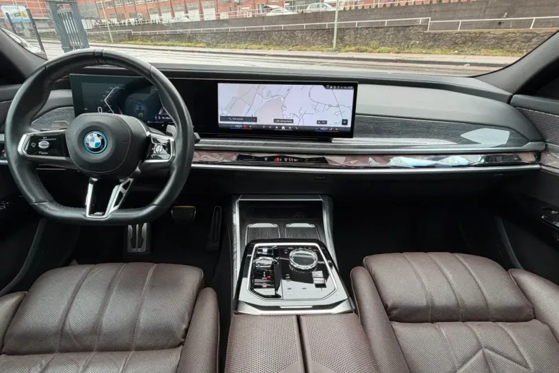 BMW 750 din 2023 cu 95.900 km - oferta BMW176261 - foto 14