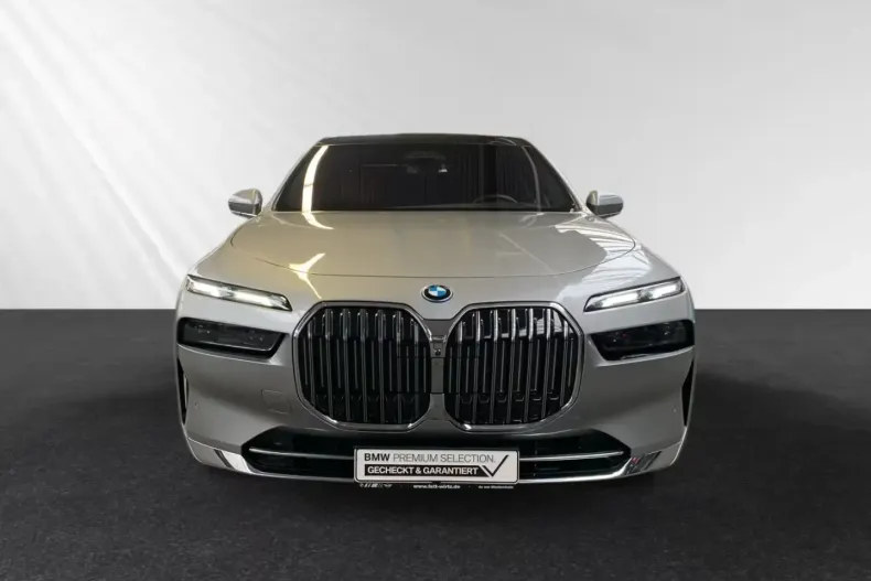 BMW 750 din 2023 cu 38.300 km - oferta BMW176265 - foto 11