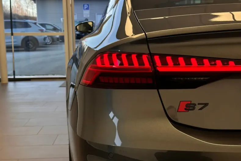 Audi S7 din 2022 cu 15.851 km - oferta AUD176266 - foto 5