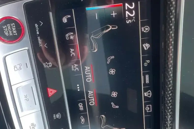 Audi SQ7 din 2022 cu 52.000 km - oferta AUD176274 - foto 15