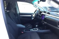 Toyota Hilux din 2024 cu 9.999 km - oferta TOY176281 - foto 2