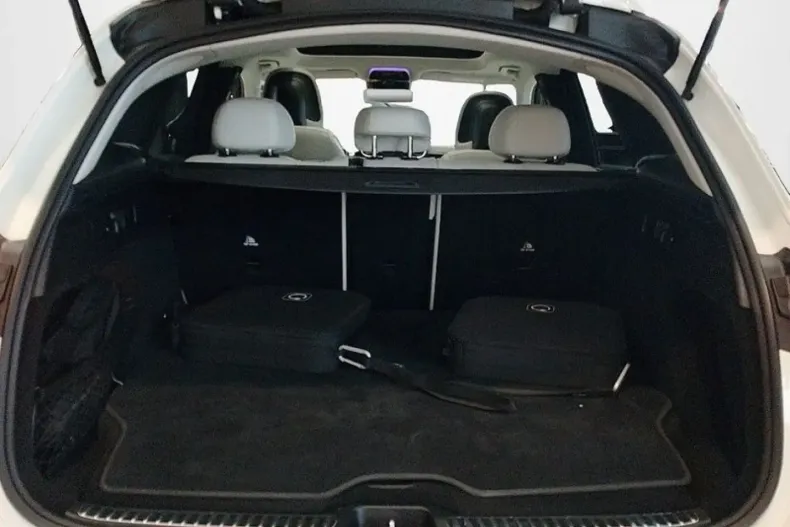 Mercedes-Benz GLC 300 din 2023 cu 81.063 km - oferta MER176283 - foto 10