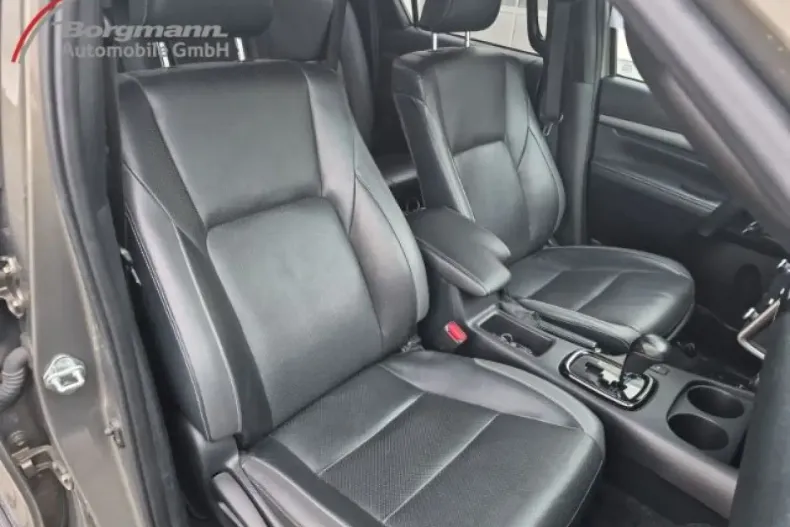 Toyota Hilux din 2023 cu 83.274 km - oferta TOY176284 - foto 2