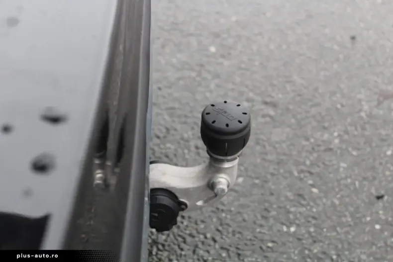 Mercedes-Benz GLC 300 din 2023 cu 31.569 km - oferta MER176287 - foto 19