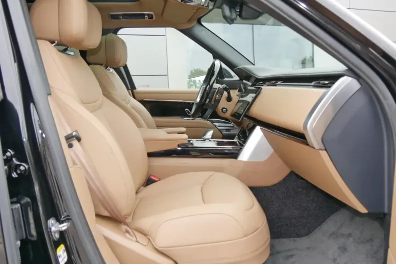 Land Rover Range Rover din 2025 cu 2.550 km - oferta LAN176291 - foto 3