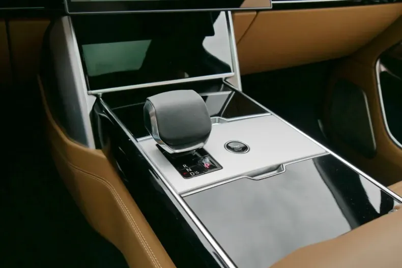 Land Rover Range Rover din 2025 cu 2.550 km - oferta LAN176291 - foto 13