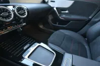 Mercedes-Benz CLA 180 din 2024 cu 3.952 km - oferta MER176294 - foto 14