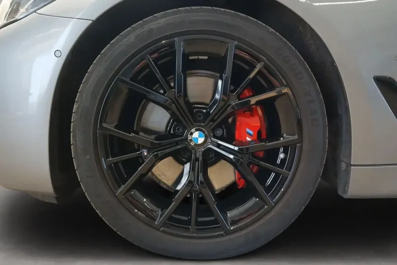 BMW 530 din 2022 cu 55.160 km - oferta BMW176297 - foto 8