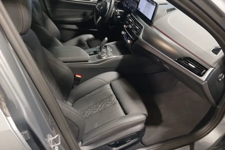 BMW 530 din 2022 cu 55.160 km - oferta BMW176297 - foto 10