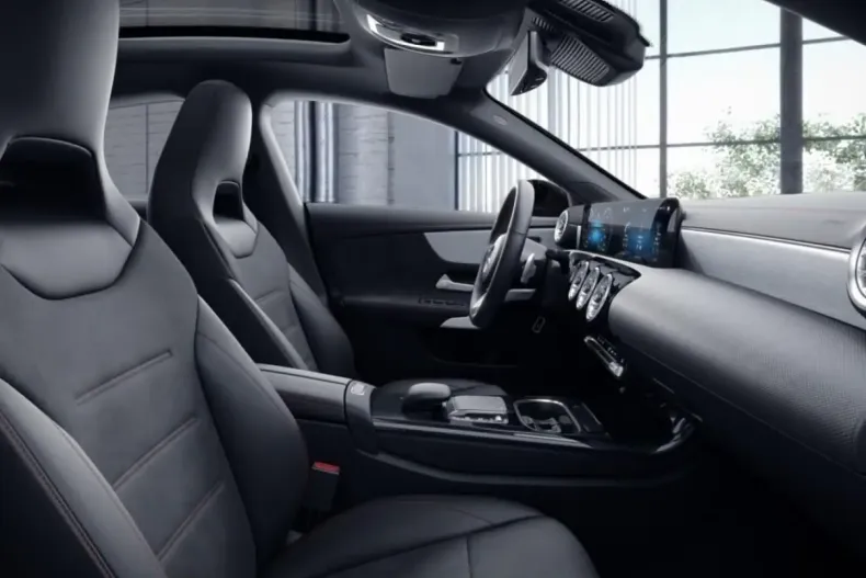 Mercedes-Benz CLA 250 din 2022 cu 37.297 km - oferta MER176300 - foto 6