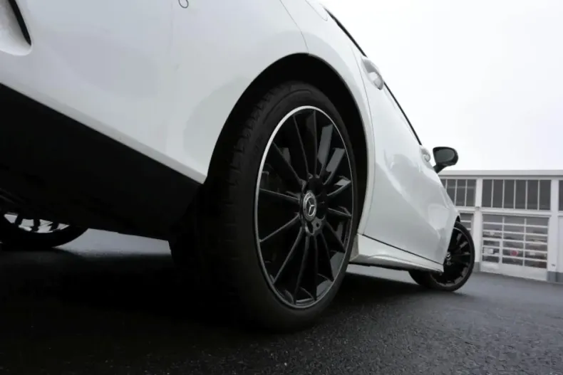 Mercedes-Benz CLA 250 din 2022 cu 64.950 km - oferta MER176302 - foto 4