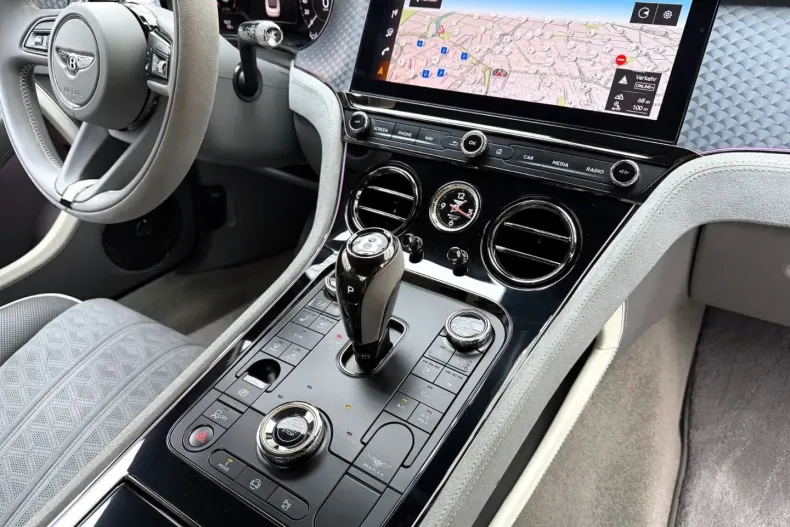 Bentley Continental GT din 2024 cu 3.690 km - oferta BEN176308 - foto 24