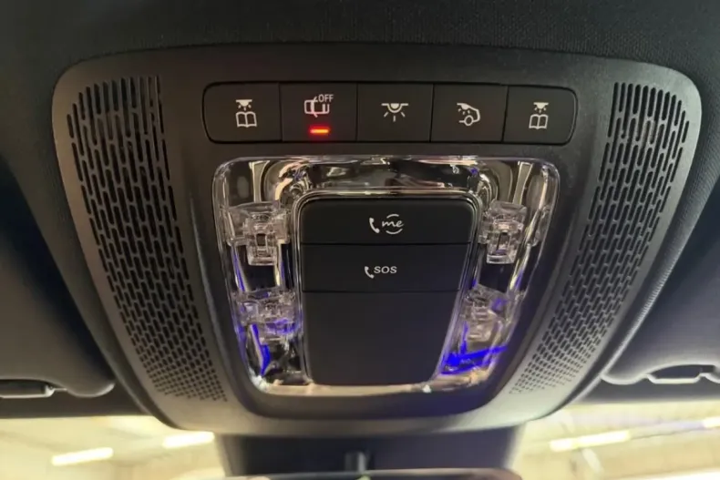 Mercedes-Benz CLA 200 din 2024 cu 7.604 km - oferta MER176318 - foto 9