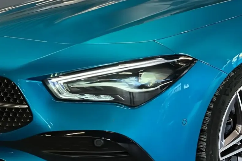 Mercedes-Benz CLA 200 din 2024 cu 7.604 km - oferta MER176318 - foto 13