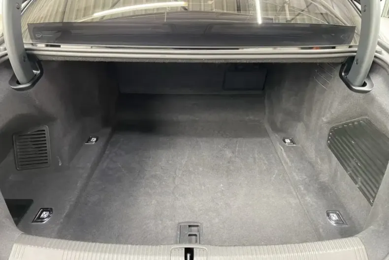 Audi A8 din 2021 cu 99.920 km - oferta AUD176324 - foto 12