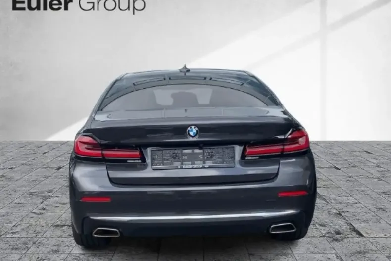 BMW 530 din 2022 cu 100.181 km - oferta BMW176325 - foto 5