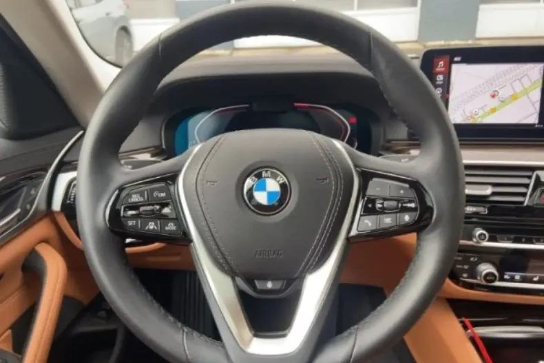 BMW 530 din 2022 cu 100.181 km - oferta BMW176325 - foto 8