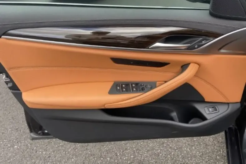 BMW 530 din 2022 cu 100.181 km - oferta BMW176325 - foto 11