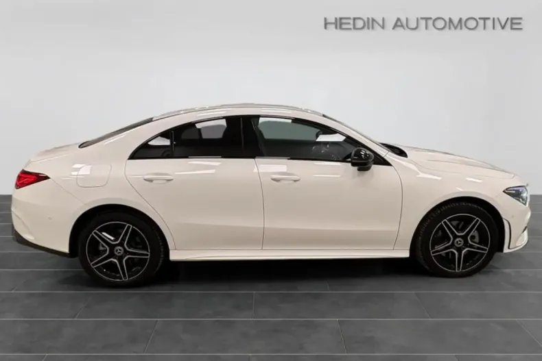Mercedes-Benz CLA 250 din 2022 cu 15.276 km - oferta MER176327 - foto 6