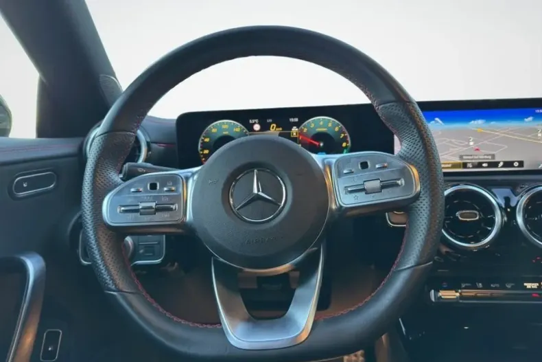 Mercedes-Benz CLA 250 din 2022 cu 35.472 km - oferta MER176328 - foto 12