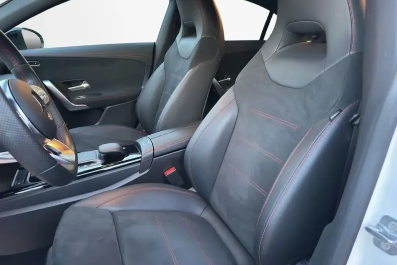 Mercedes-Benz CLA 250 din 2022 cu 35.472 km - oferta MER176328 - foto 16