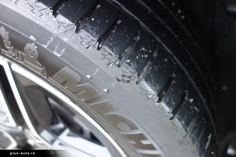 Mercedes-Benz GLE 400 din 2021 cu 62.323 km - oferta MER176329 - foto 38