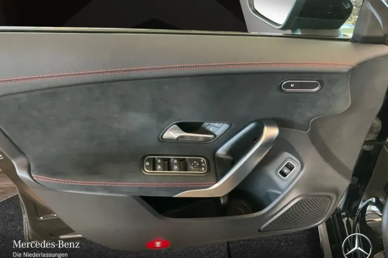 Mercedes-Benz CLA 250 din 2022 cu 57.301 km - oferta MER176330 - foto 14