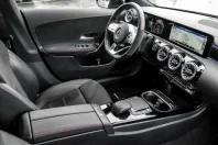 Mercedes-Benz CLA 250 din 2022 cu 49.852 km - oferta MER176331 - foto 3