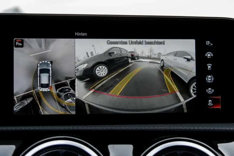 Mercedes-Benz CLA 250 din 2022 cu 49.852 km - oferta MER176331 - foto 10