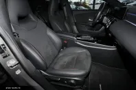 Mercedes-Benz CLA 200 din 2024 cu 9.980 km - oferta MER176342 - foto 4