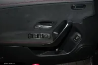 Mercedes-Benz CLA 200 din 2024 cu 9.980 km - oferta MER176342 - foto 11