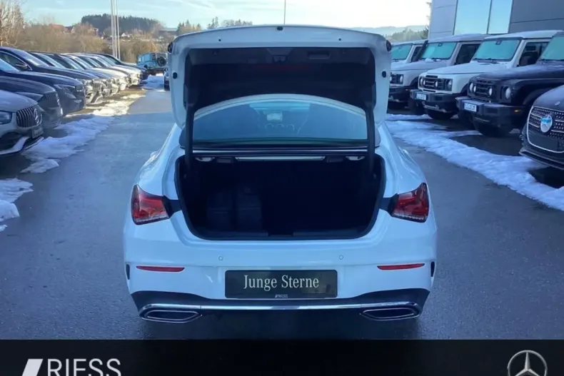 Mercedes-Benz CLA 250 din 2022 cu 49.672 km - oferta MER176343 - foto 14