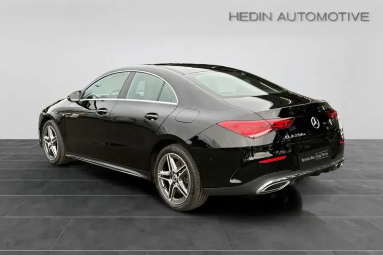 Mercedes-Benz CLA 250 din 2022 cu 99.215 km - oferta MER176344 - foto 4