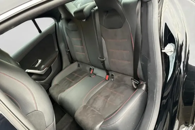 Mercedes-Benz CLA 250 din 2022 cu 99.215 km - oferta MER176344 - foto 14