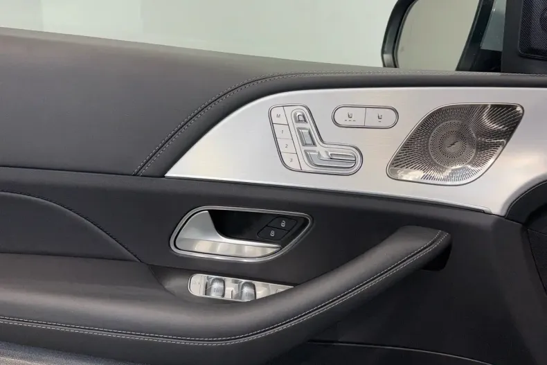 Mercedes-Benz GLE 400 din 2025 cu 21.545 km - oferta MER176347 - foto 11