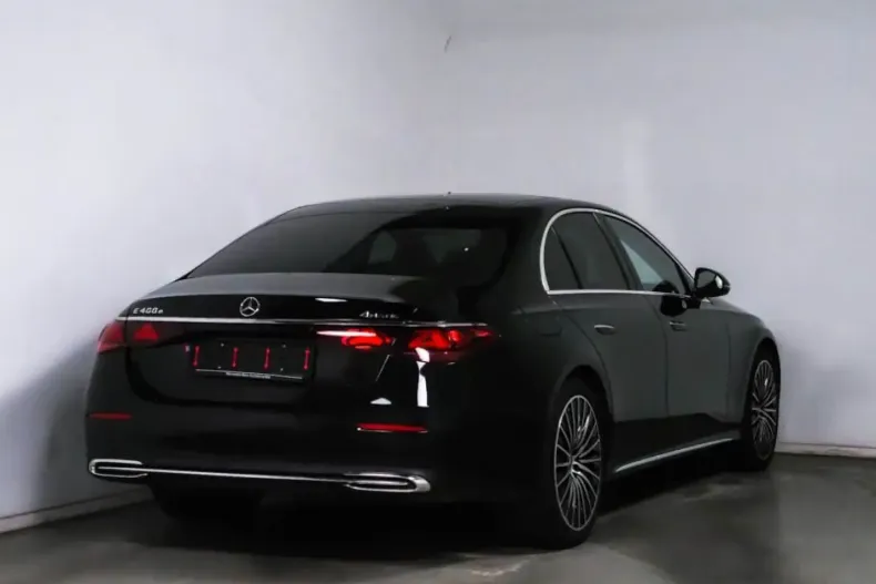 Mercedes-Benz E 400 din 2024 cu 23.386 km - oferta MER176352 - foto 3