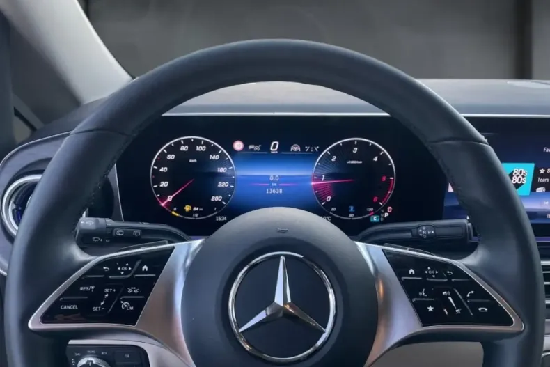 Mercedes-Benz V 300 din 2024 cu 13.627 km - oferta MER176356 - foto 7