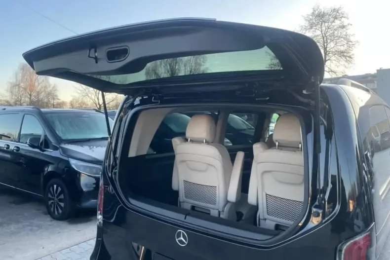 Mercedes-Benz V 300 din 2024 cu 13.627 km - oferta MER176356 - foto 11